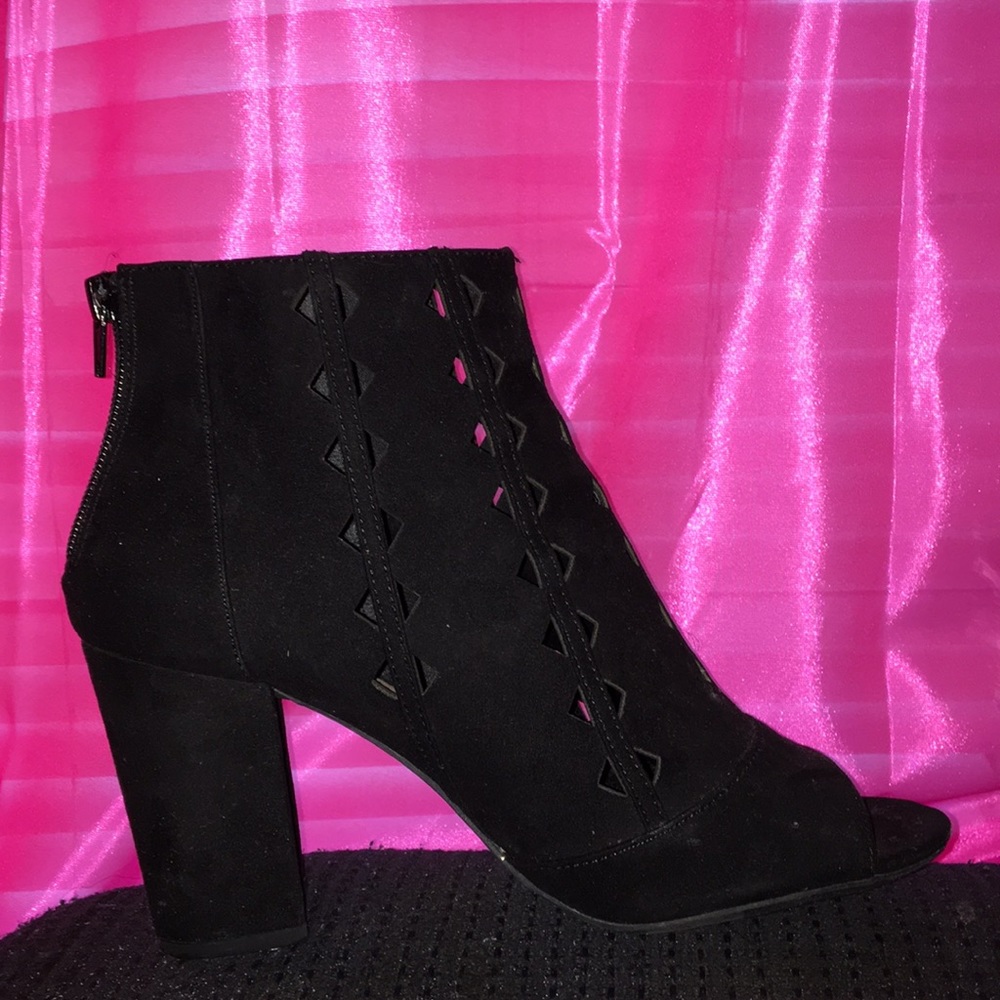 Open toed bootie
